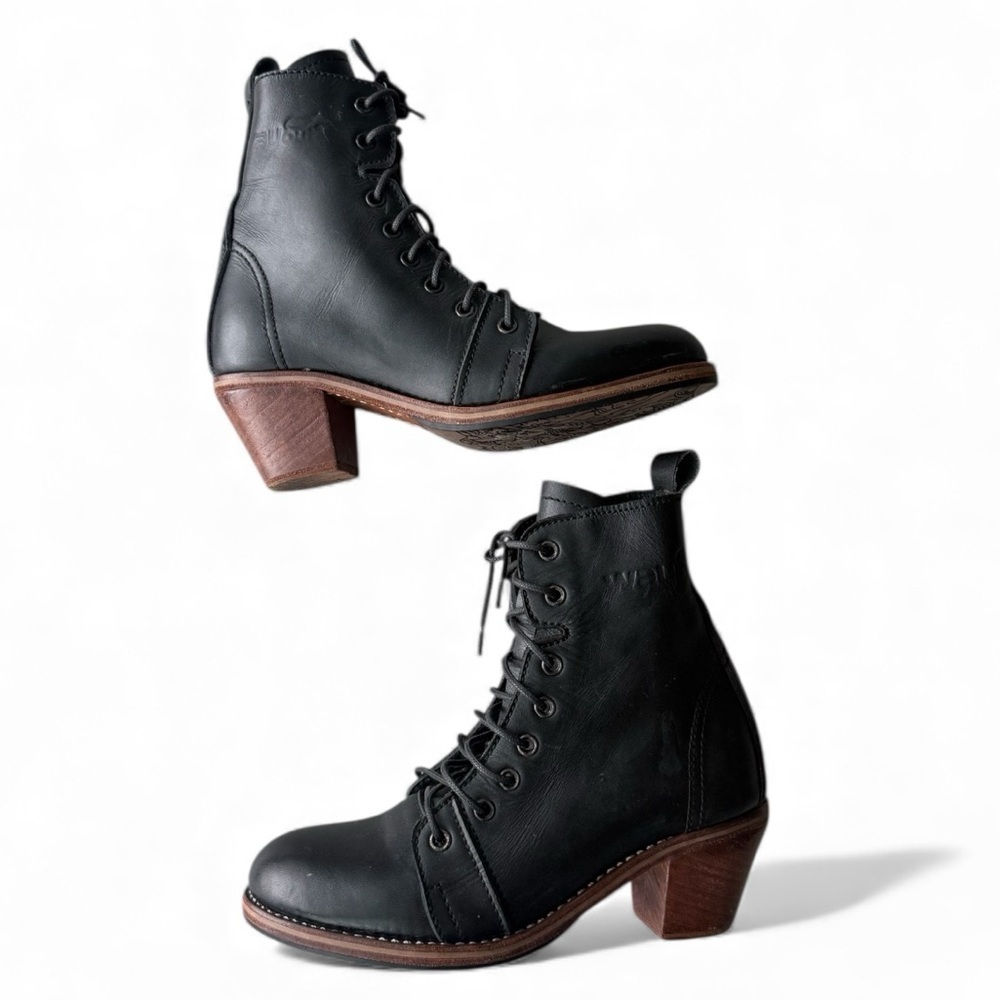 Way Out West Women’s Black Lace-Up Leather Booties Size 6.5 - Picture 3 of 9